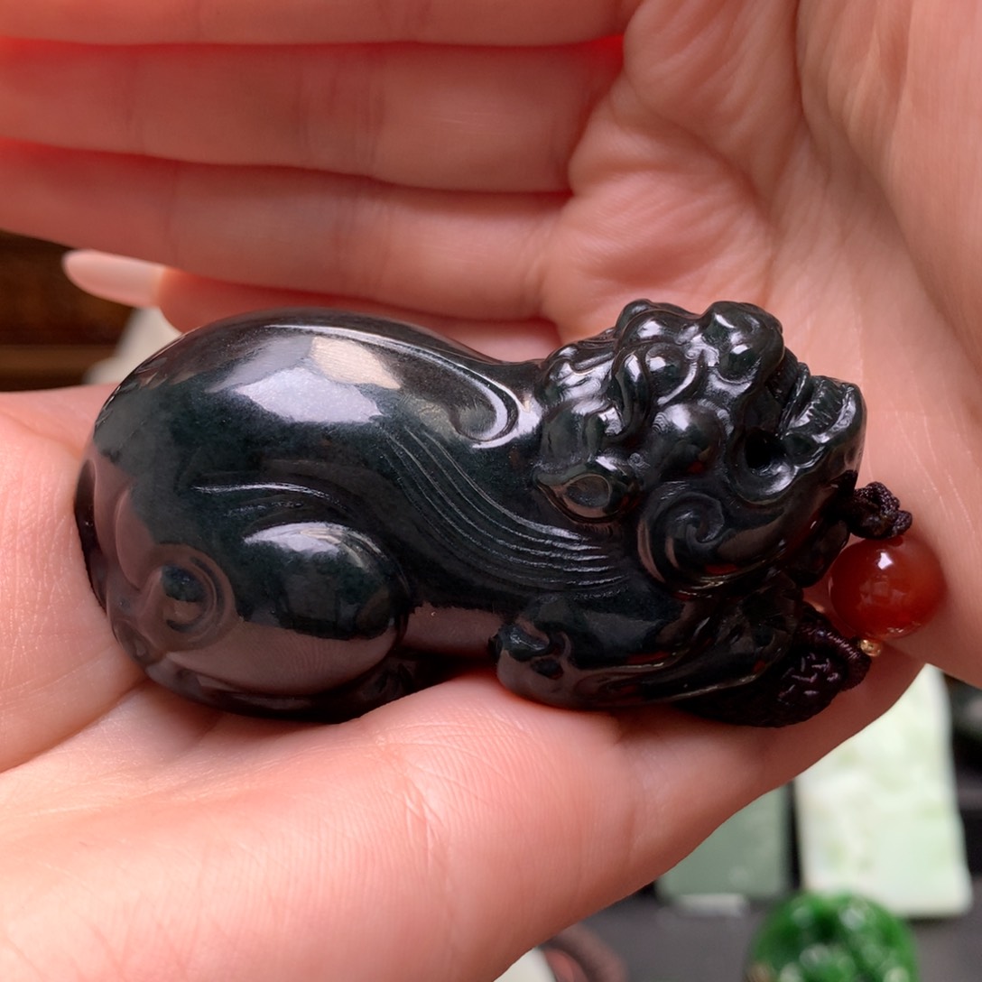 和田玉吊坠未镶嵌