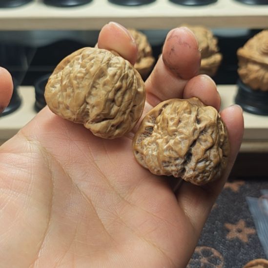 核桃蛤蟆头核桃。。。