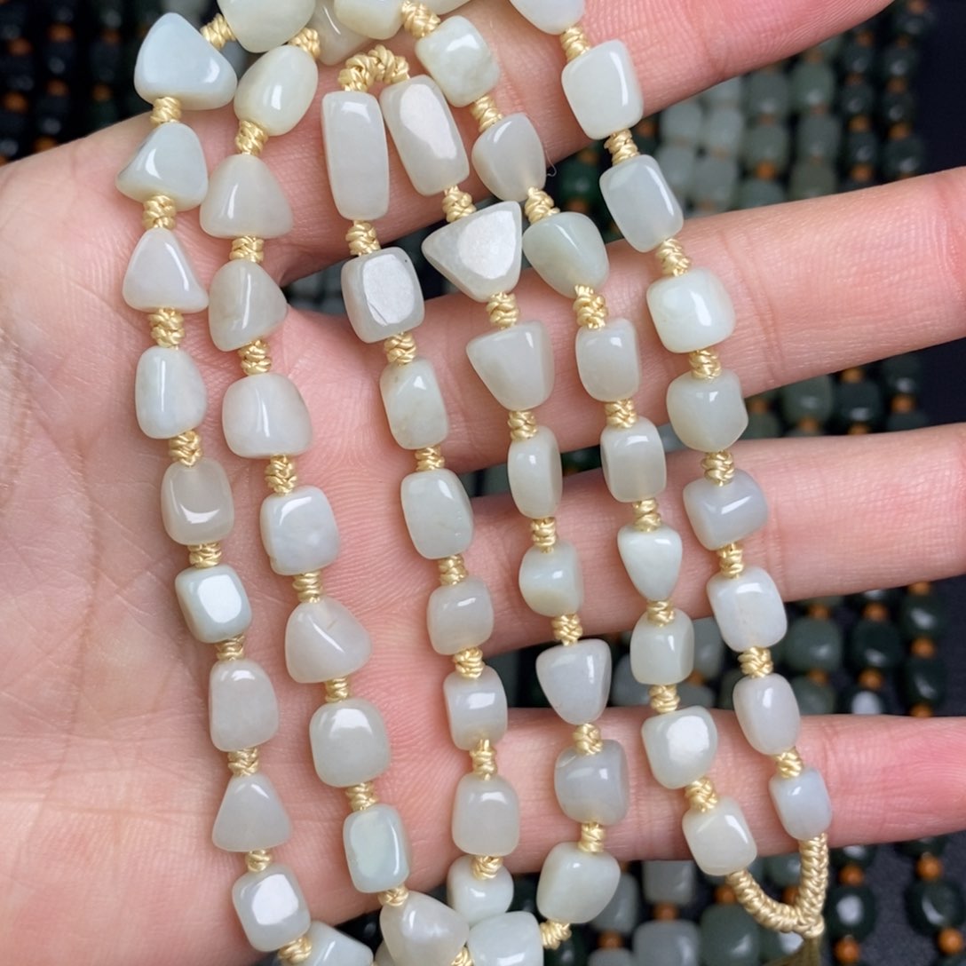 和田玉颈饰未镶嵌00