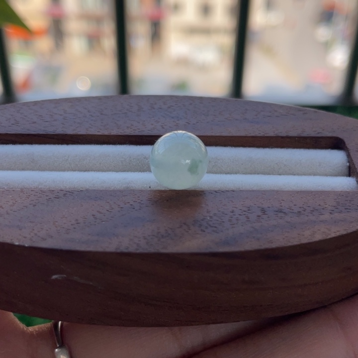 未镶嵌定制翡翠菡**贝飘花圆珠卡9.8定制不退不换