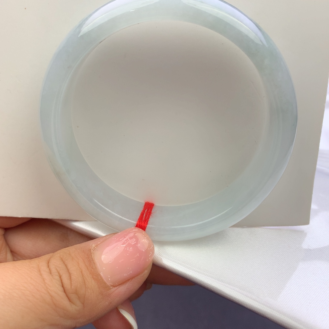 翡翠手镯未镶嵌纯天然