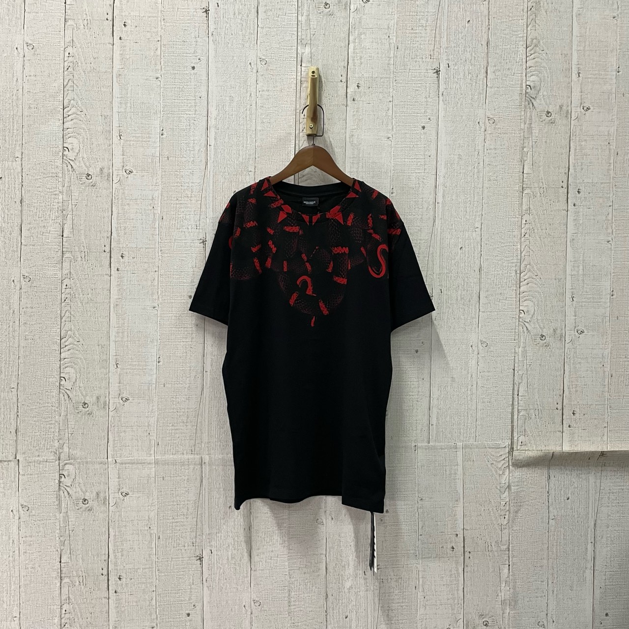 未使用 maje jp1224 MARCELO BURLON MB 黑红毒蛇短袖 XS码 