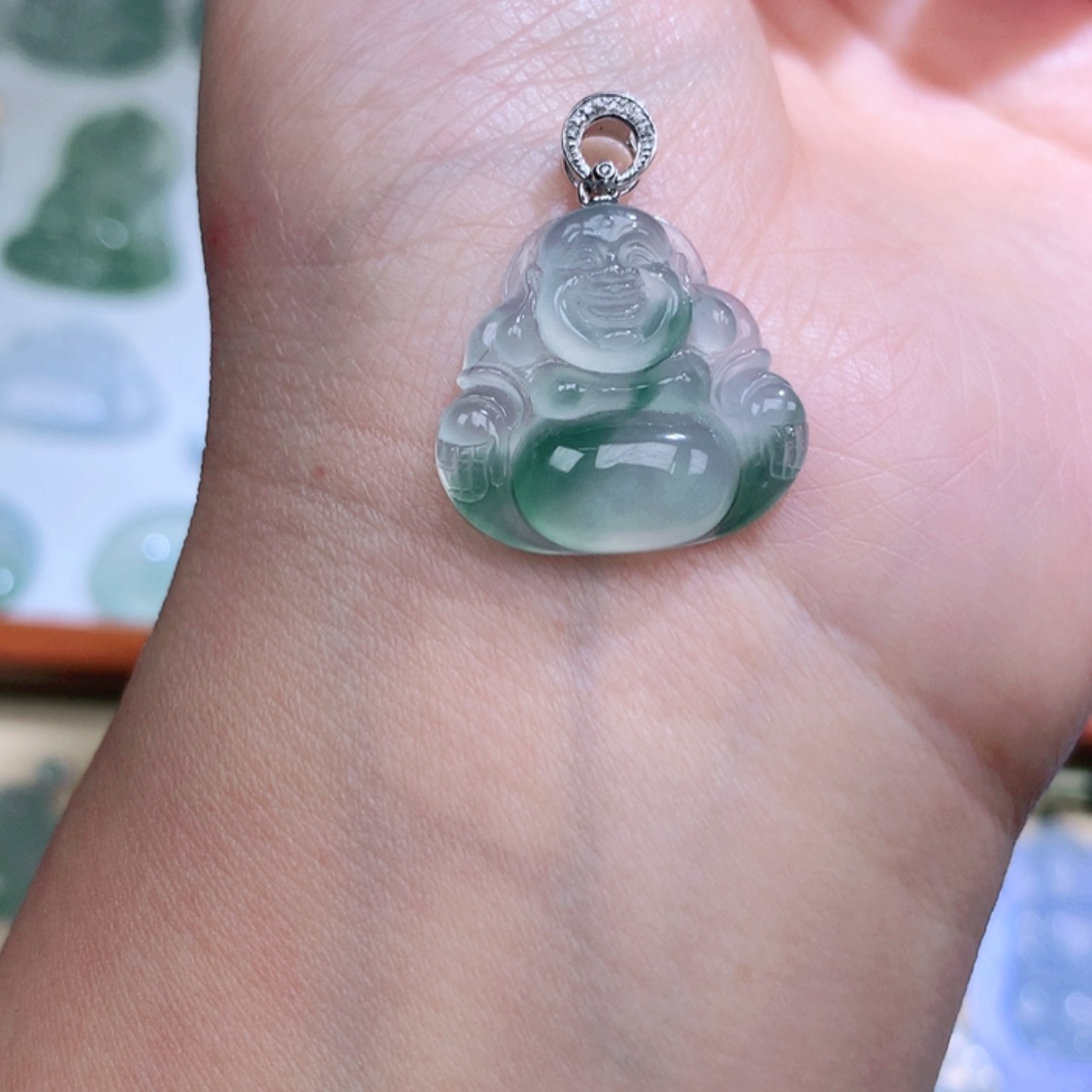 【闪购商品】翡翠颈饰18K金镶嵌佛公