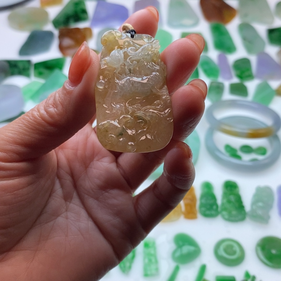 翡翠挂件未镶嵌天然翡翠