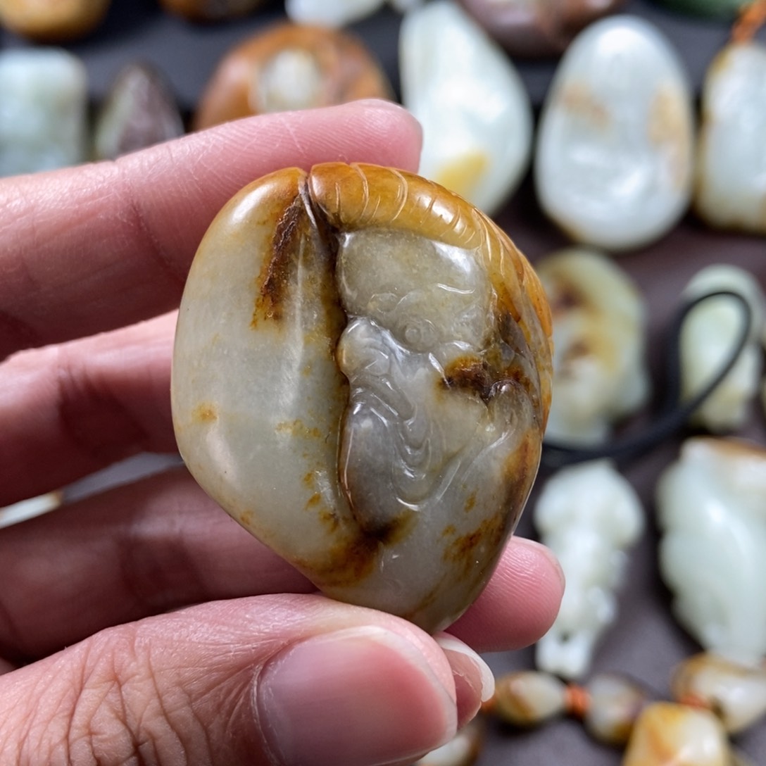 和田玉挂件未镶嵌