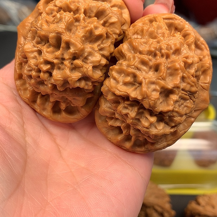 文玩核桃吊坠55官帽