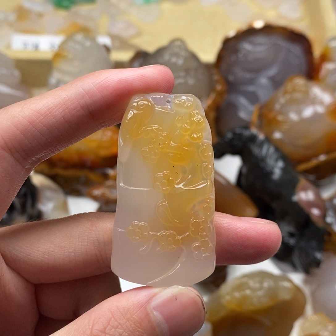 玛瑙/玉髓未镶嵌颈饰