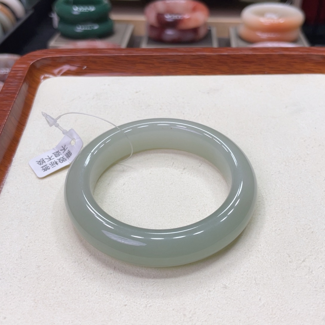 未镶嵌手镯石英岩玉@**羊