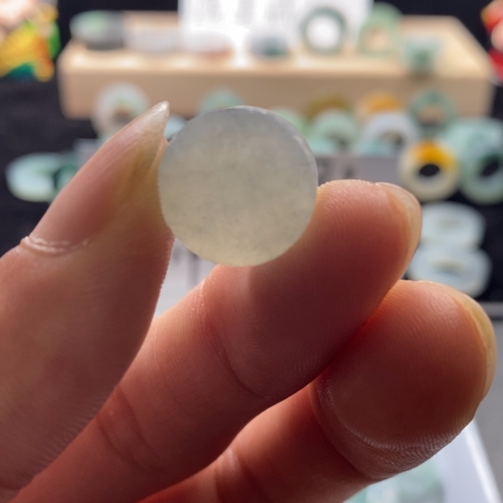 定制翡翠未镶嵌可**冰戒心