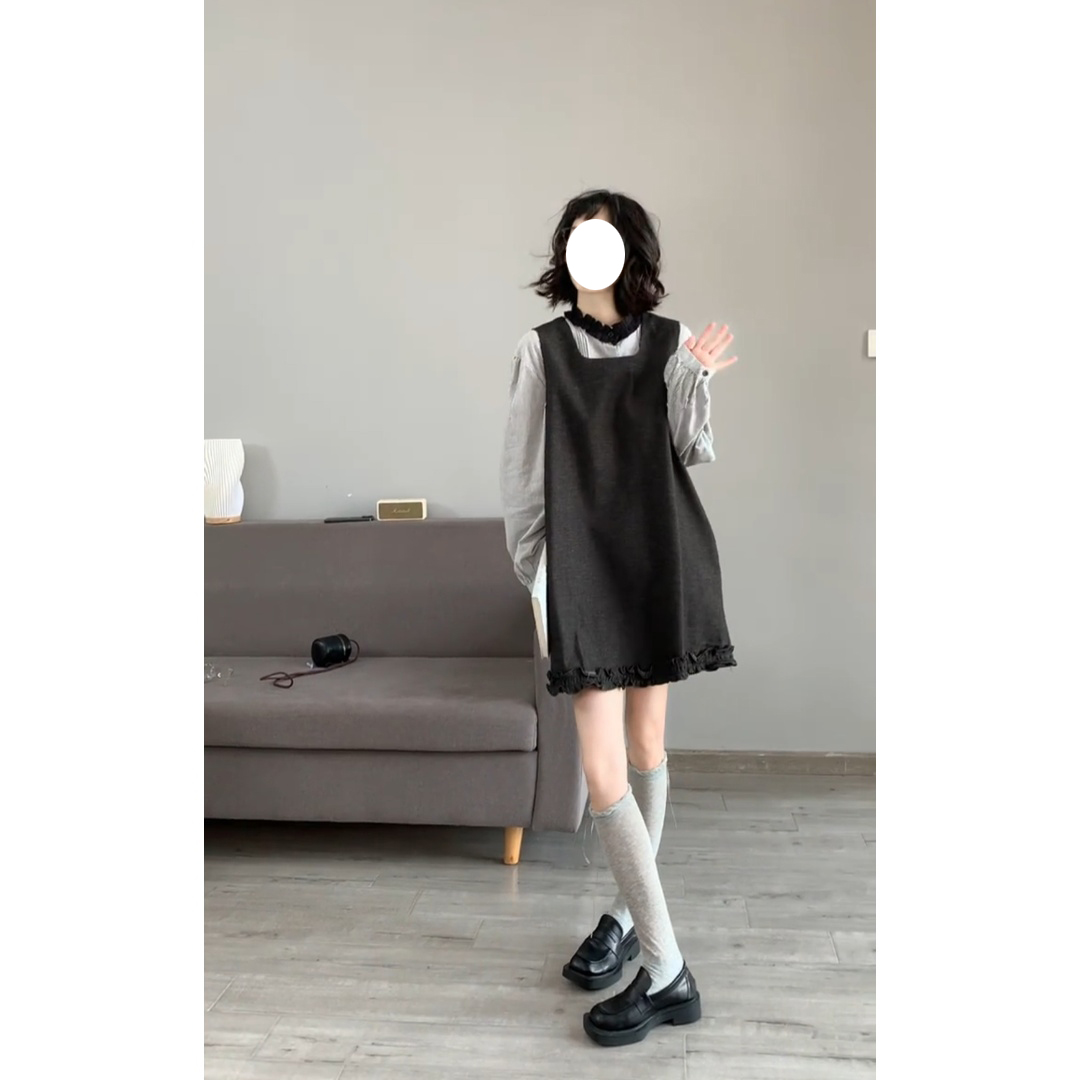 韩系可爱少女感时尚套装独特设计感拼接领口上衣女外搭背心连衣裙