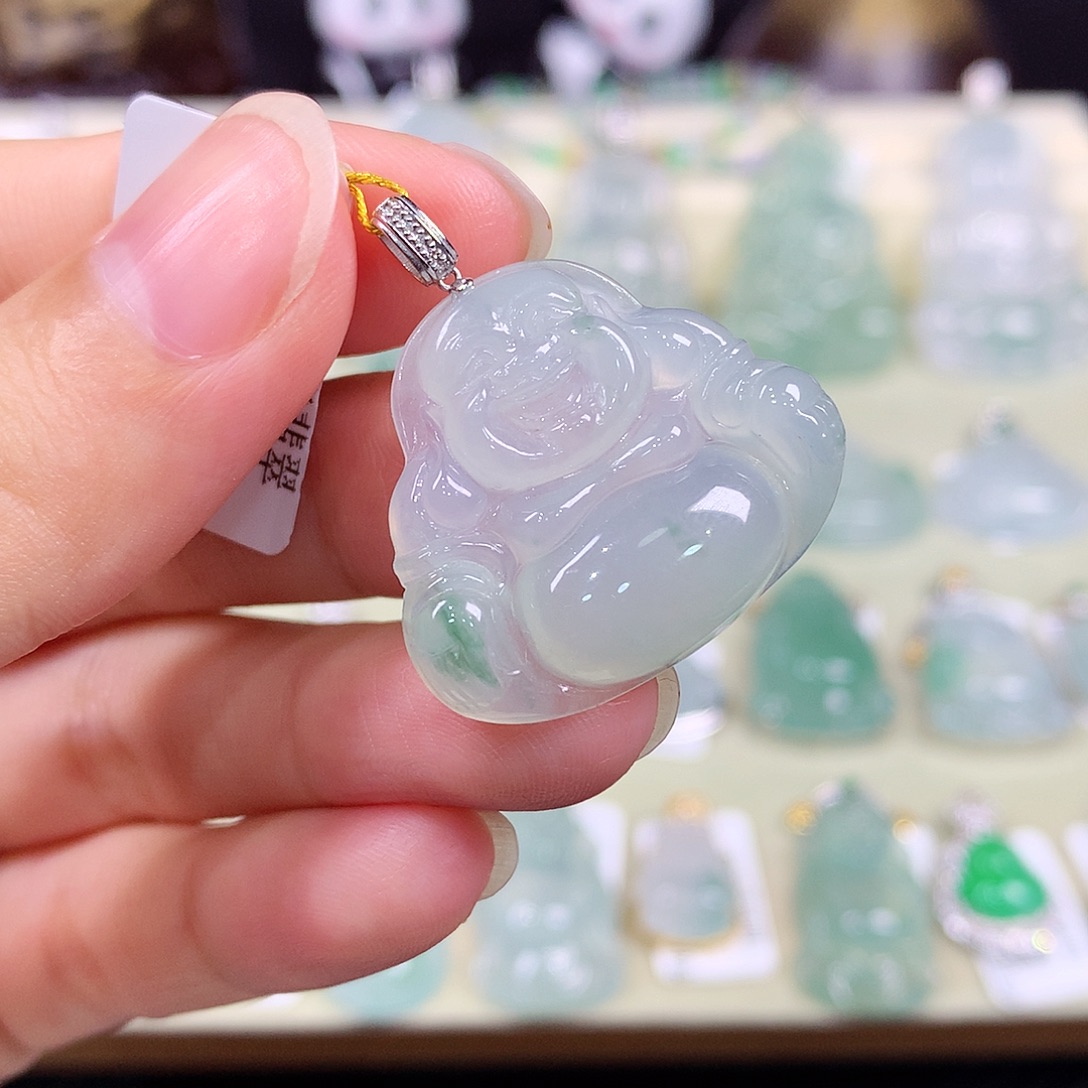 颈饰18K金镶嵌翡翠佛公