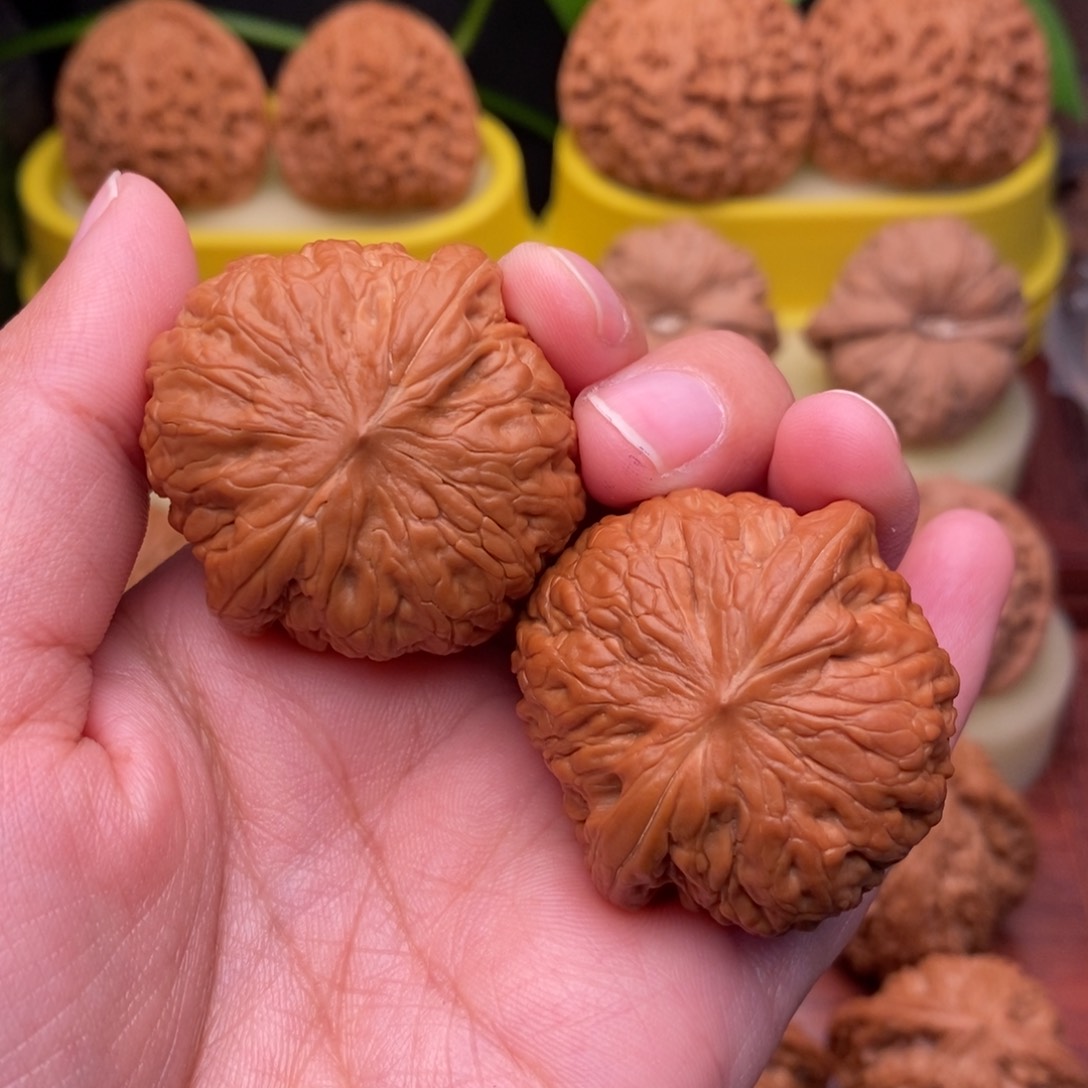 把件文玩核桃38“野生”铁锤妹妹