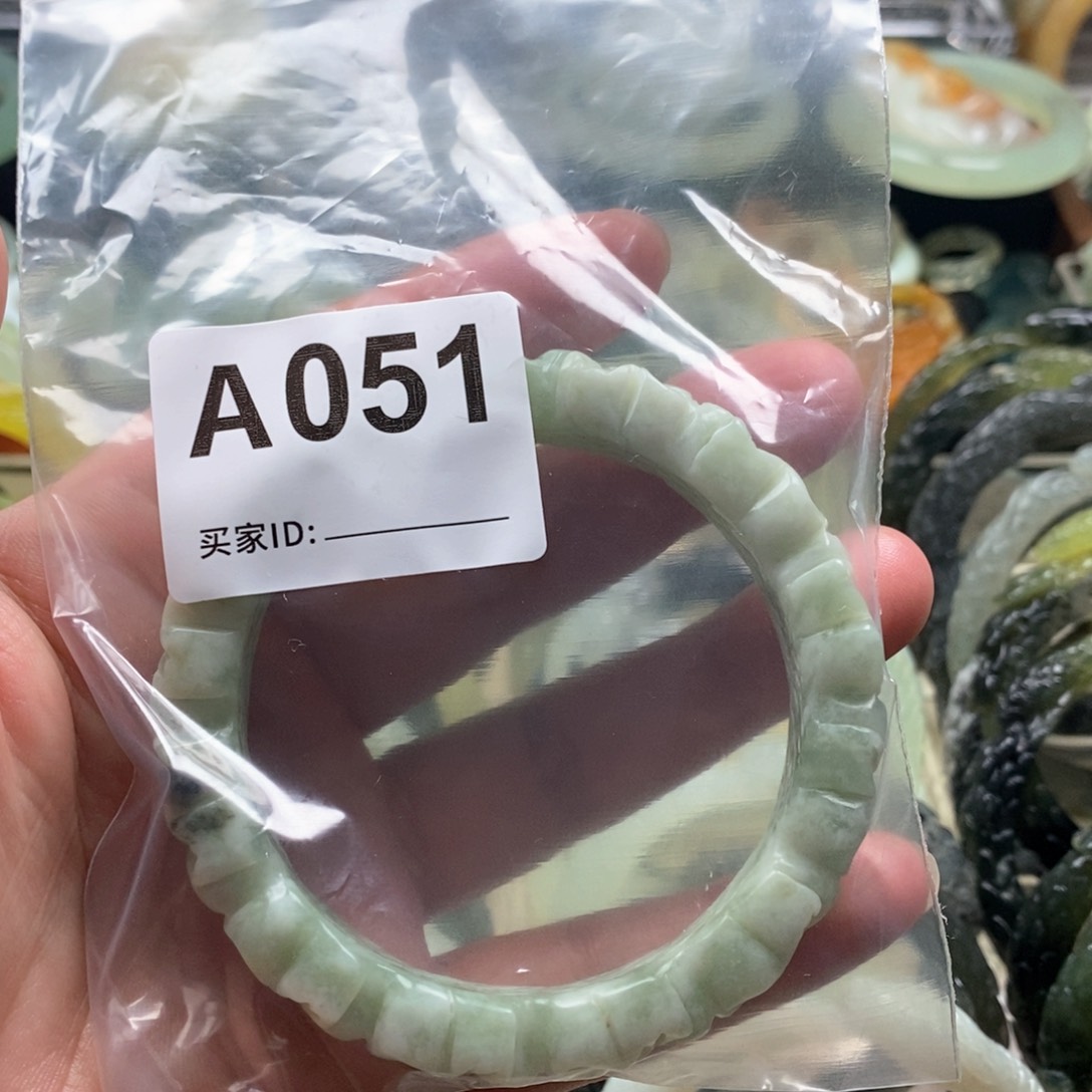 岫玉手镯未镶嵌手镯