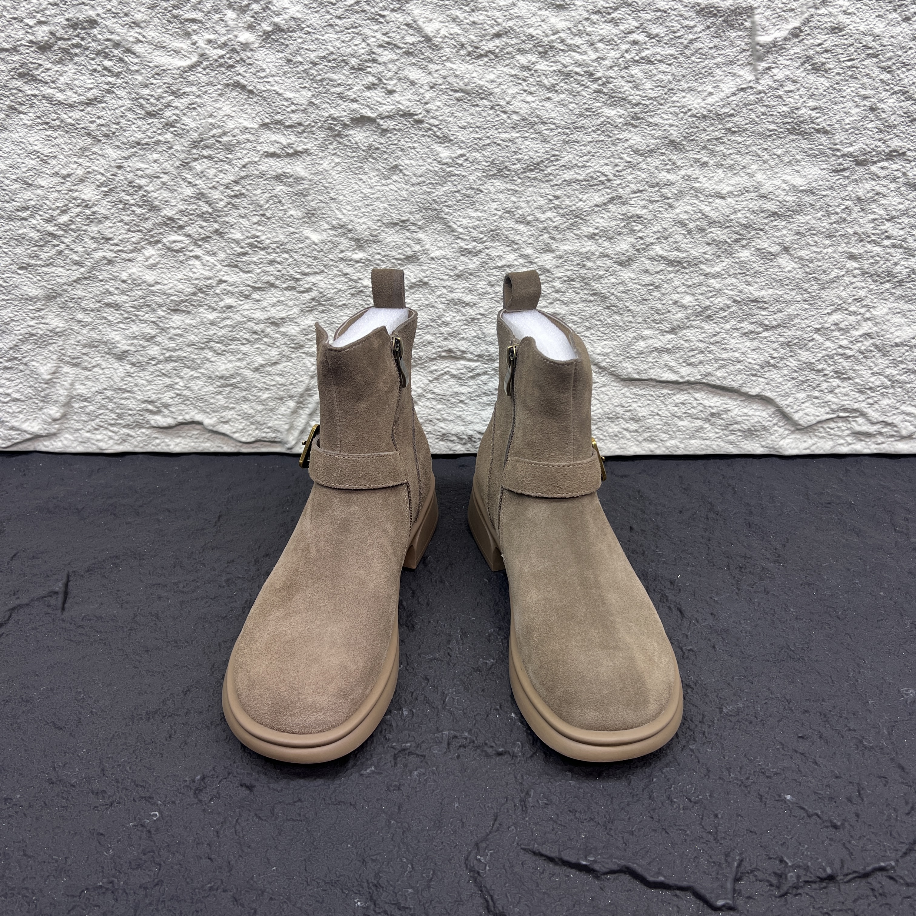 冬季新款韩版百搭女士休闲马丁靴厚底增高瘦瘦靴子 X 3001