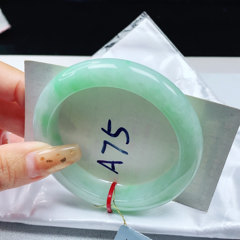 【闪购商品】翡翠手镯未镶嵌 正圈54+