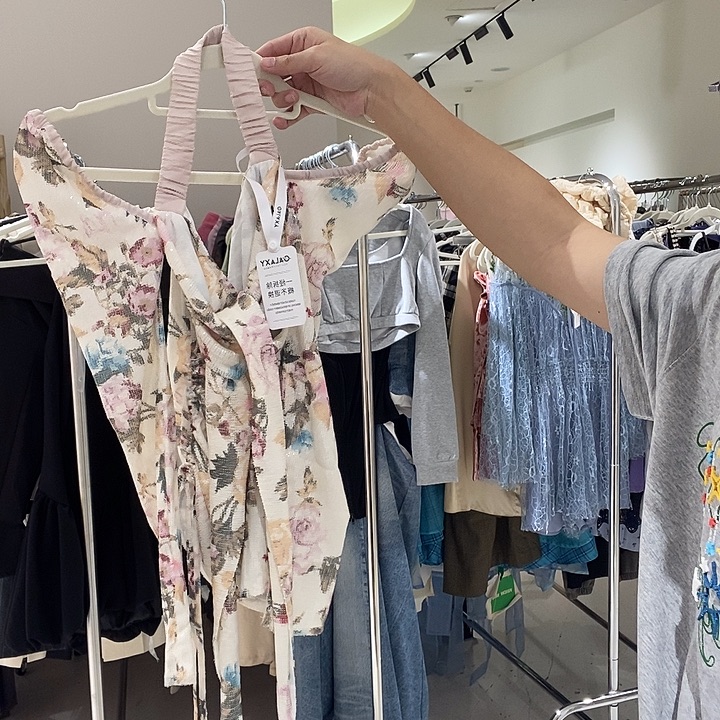 hirvio原价1750 m。       