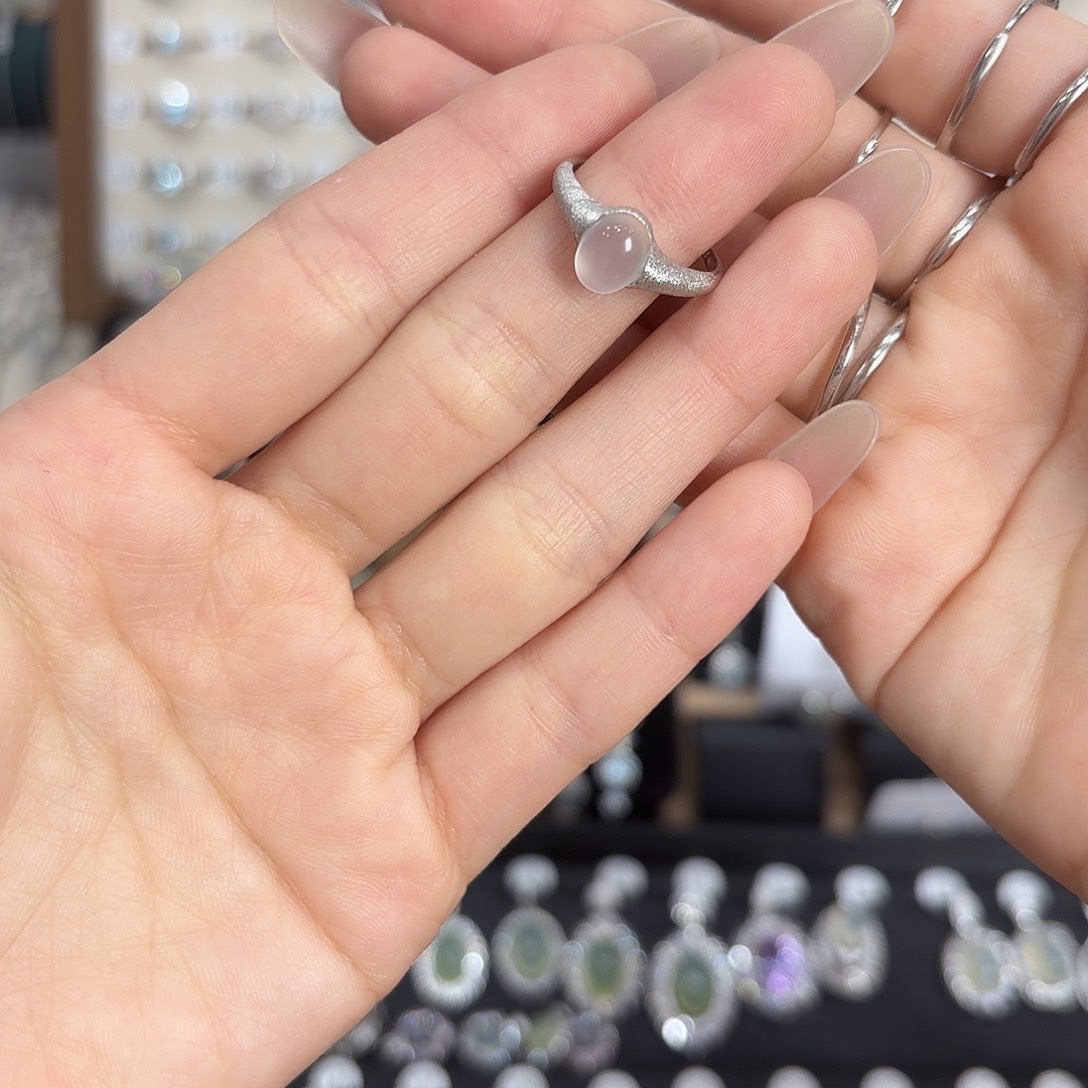 银S925镶嵌蛇纹石玉戒指阿*