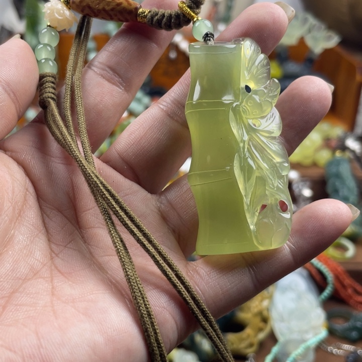 蛇纹石玉未镶嵌戒指