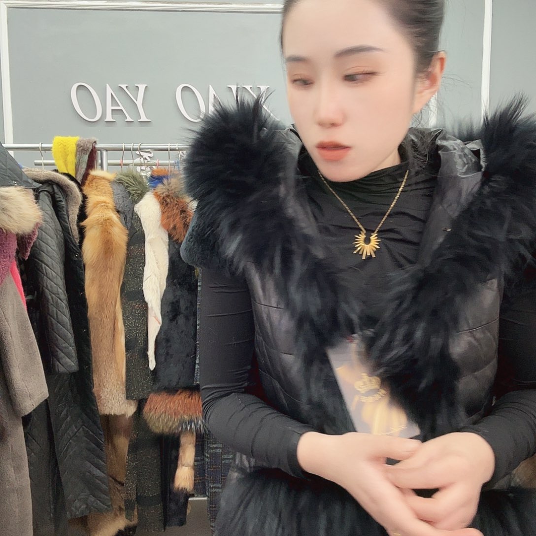 姚小妖家高端皮草