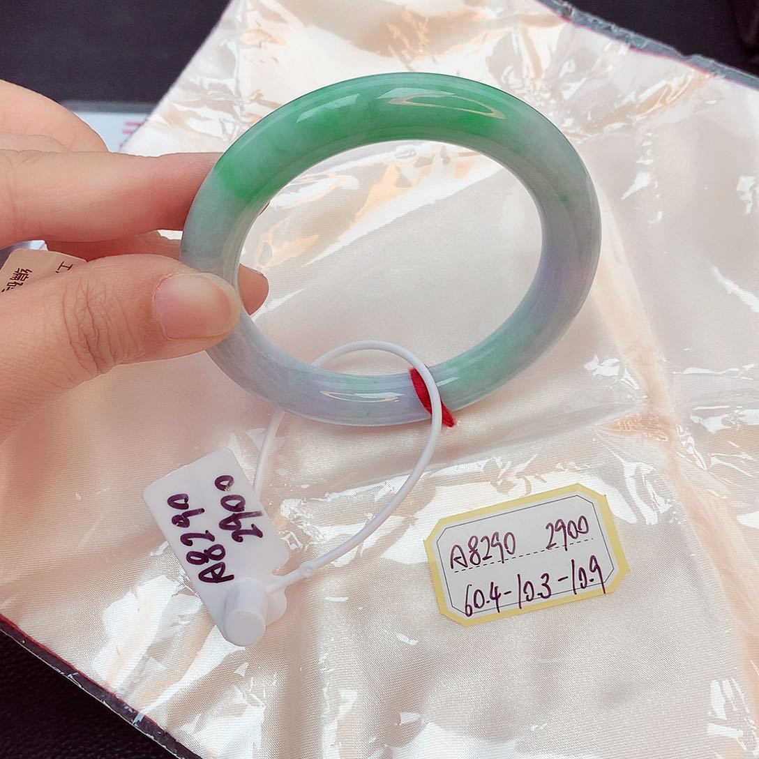 翡翠未镶嵌手镯缅甸翡翠