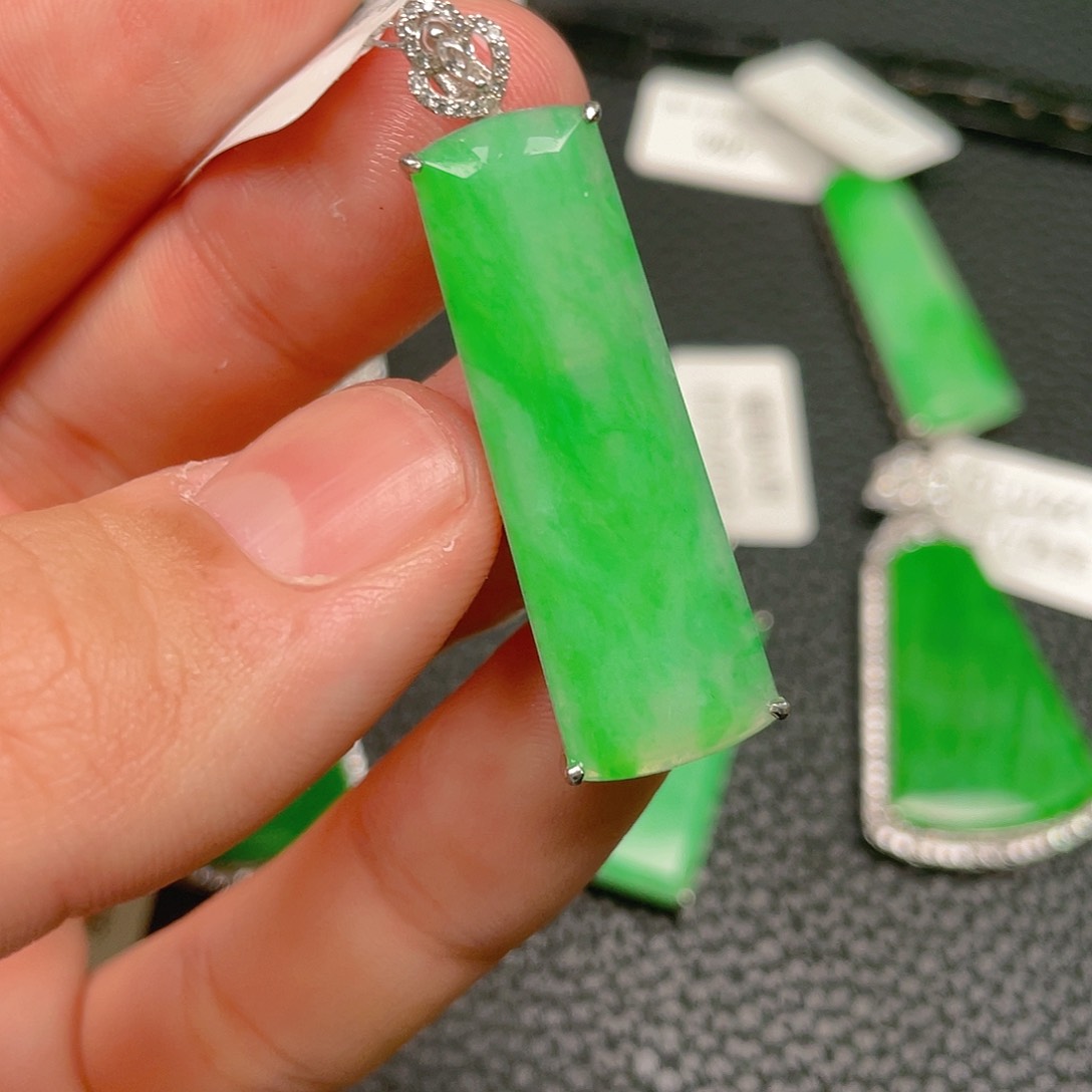 【闪购商品】翡翠吊坠(不含链)银S925镶嵌