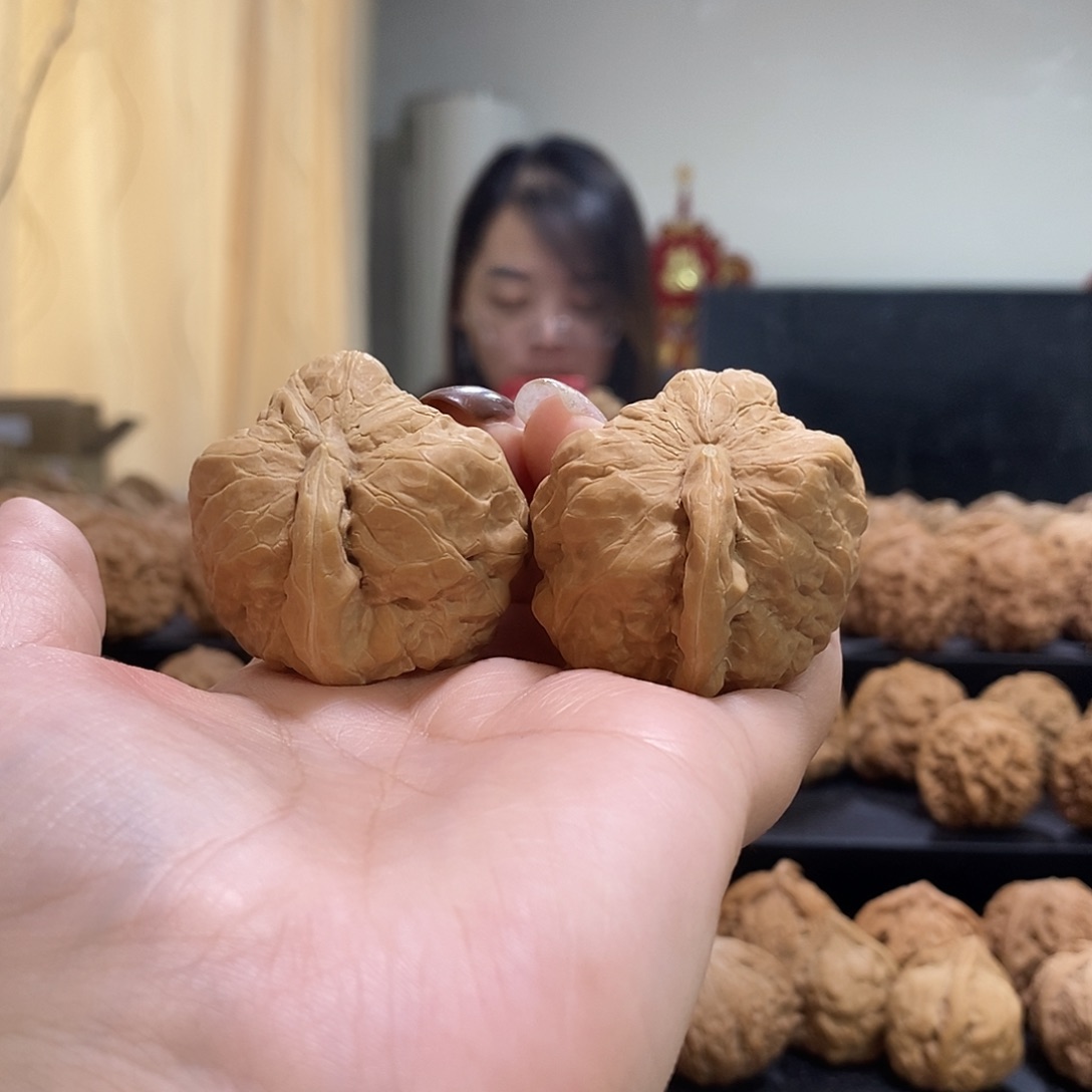 把件文玩核桃蛤蟆头一帆风顺有黄