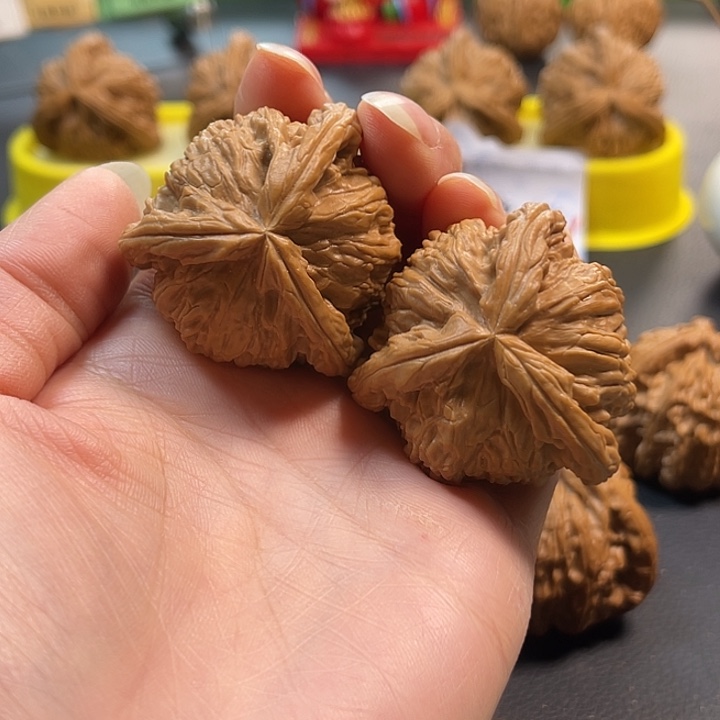 旷***o文玩核桃吊坠拼接白奔