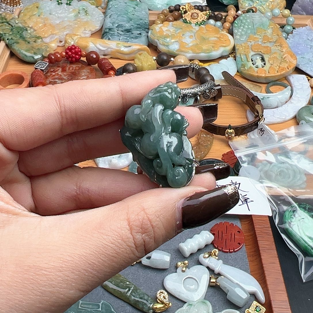 翡翠戒指未镶嵌貔貅戒指