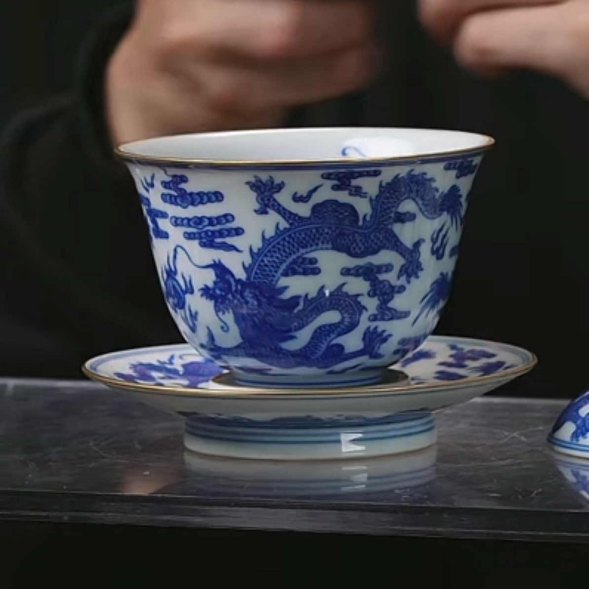 X青花描金九龙纹三才盖碗