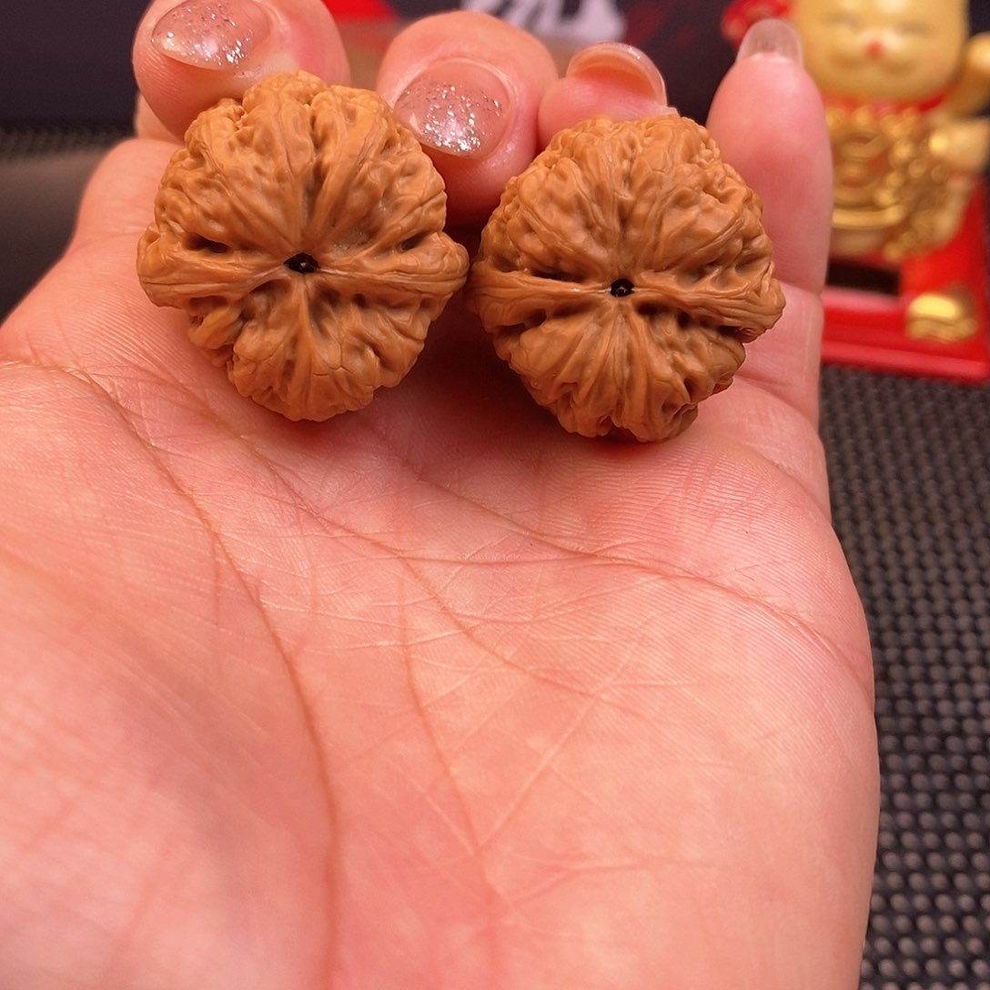 文玩核桃吊坠28尺小手捻粗筋