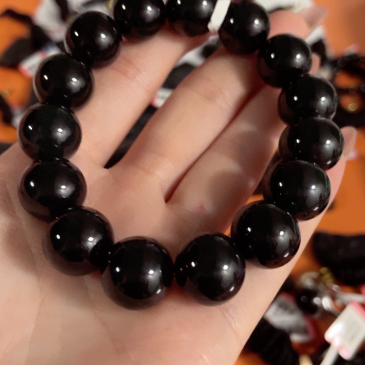 翡翠挂件未镶嵌?翡翠吊坠