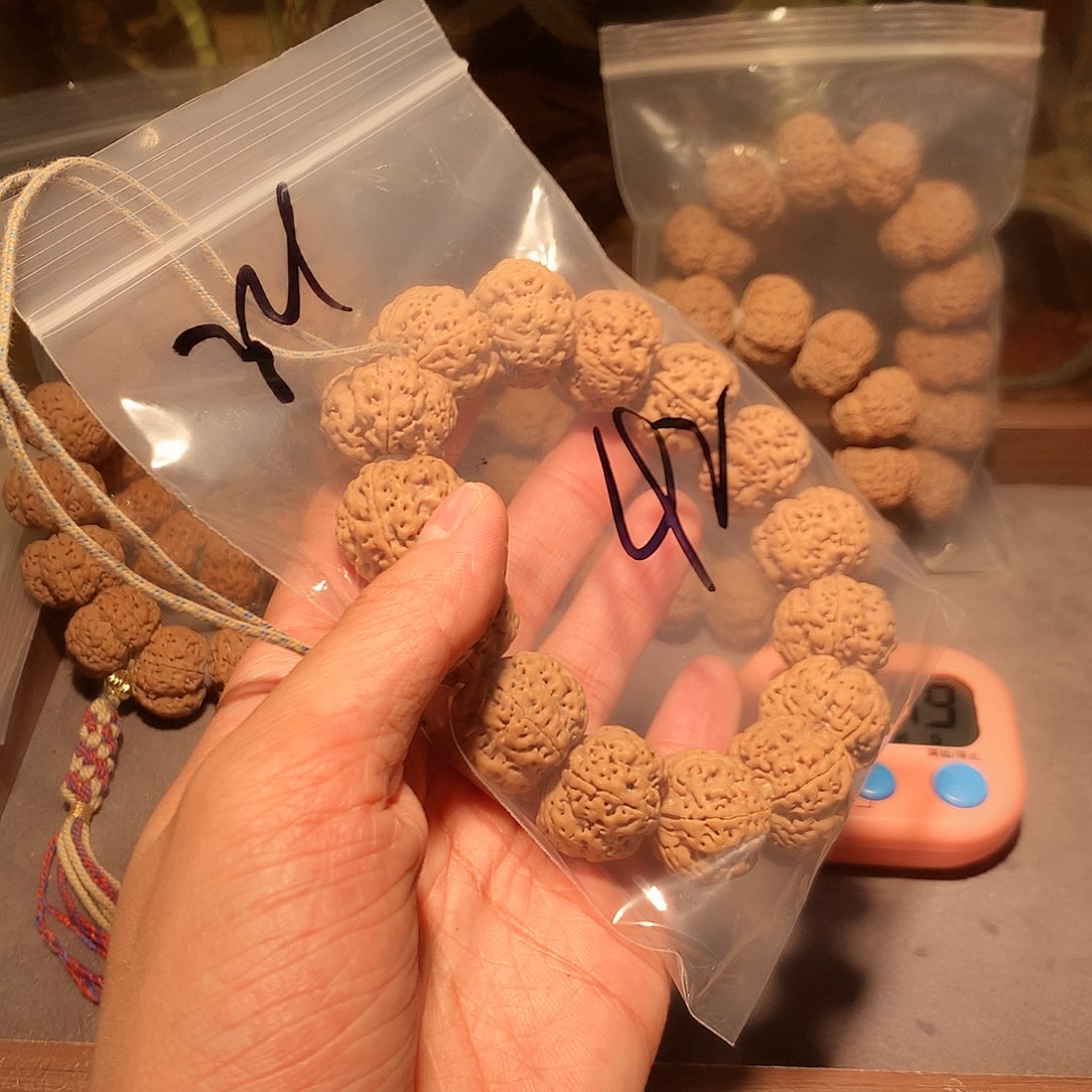 金刚菩提手串星*34。       