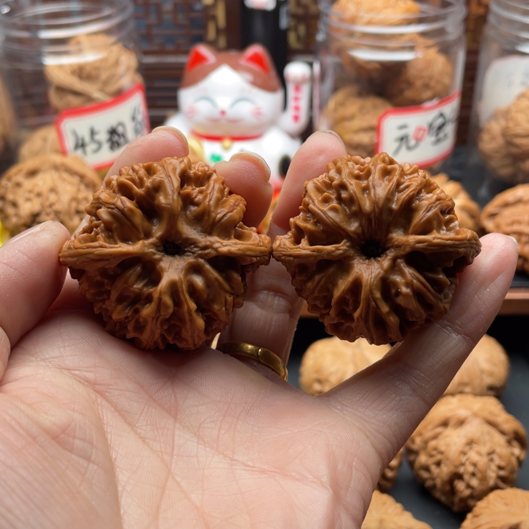 文玩核桃把件绅*并苹果园