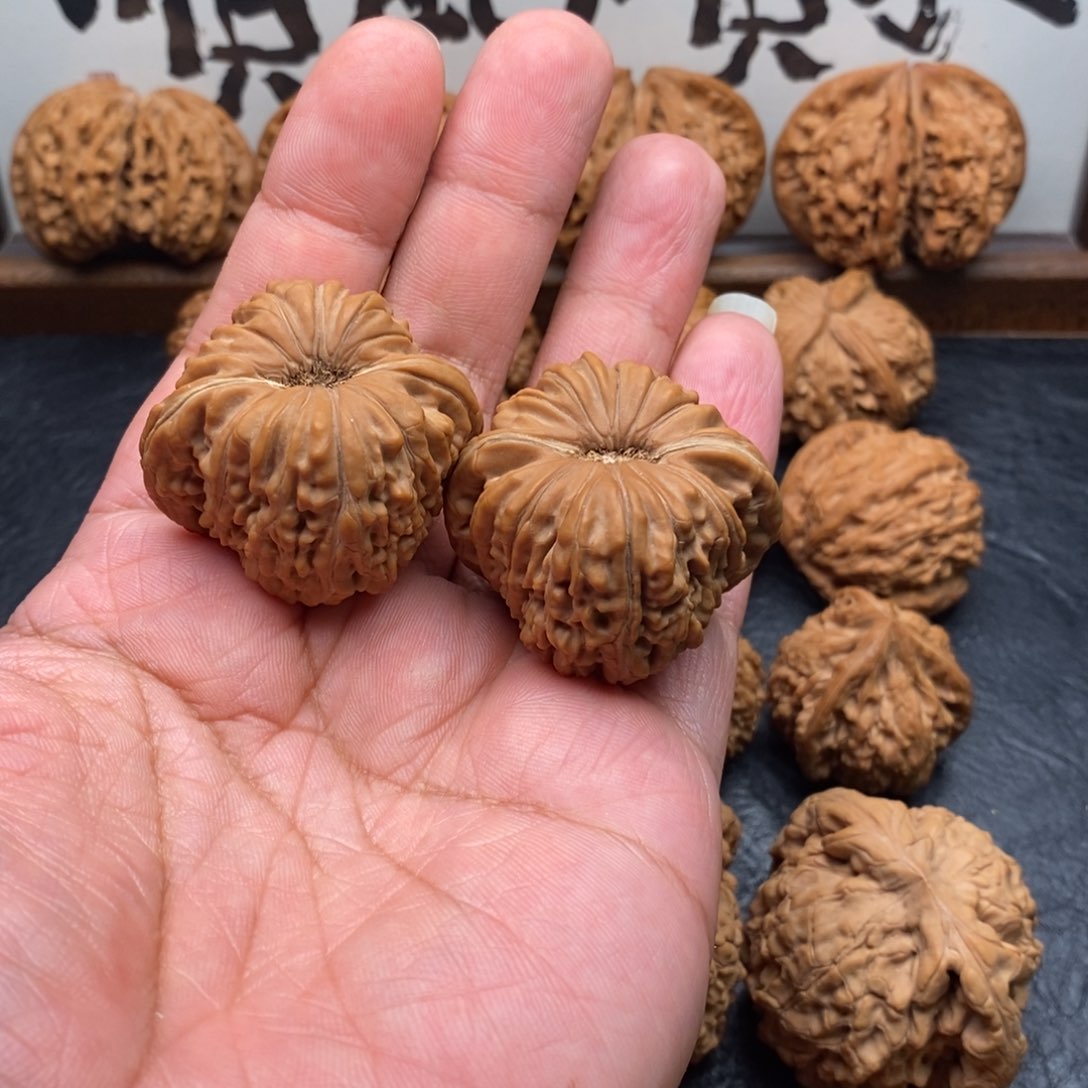 文玩核桃把件拱桥楼