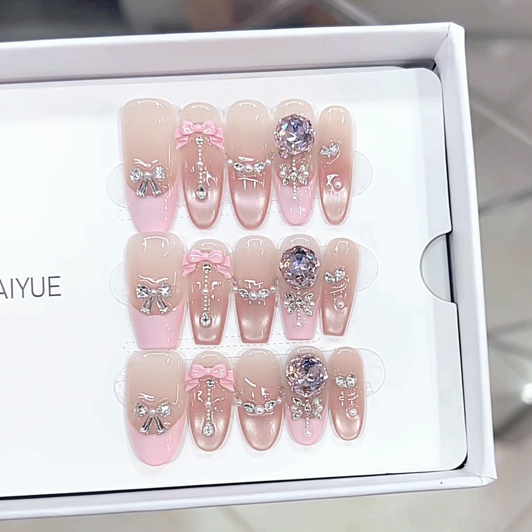 3000 NAIL “玫瑰庄园”设计师高定原创纯手工高级感猫眼显白穿戴甲