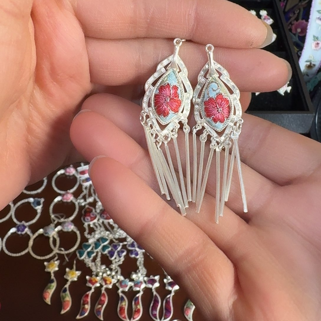 织绣民族风刺绣耳环