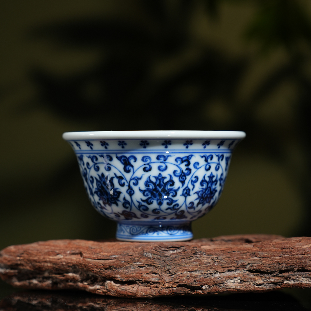 刘建锋窑青花缠枝莲压手杯 景德镇柴窑柴烧高端单杯茶杯