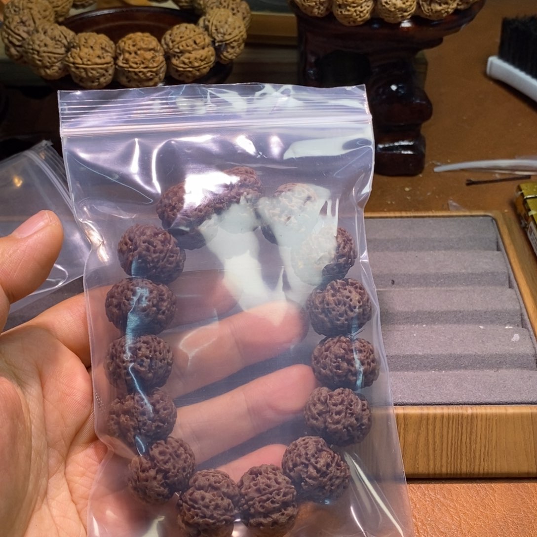 金刚菩提吊坠我****༽蜂王