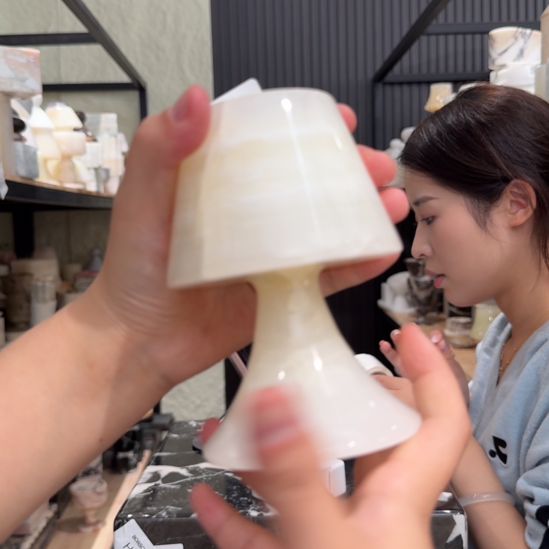 大理石R247。  两个亿。