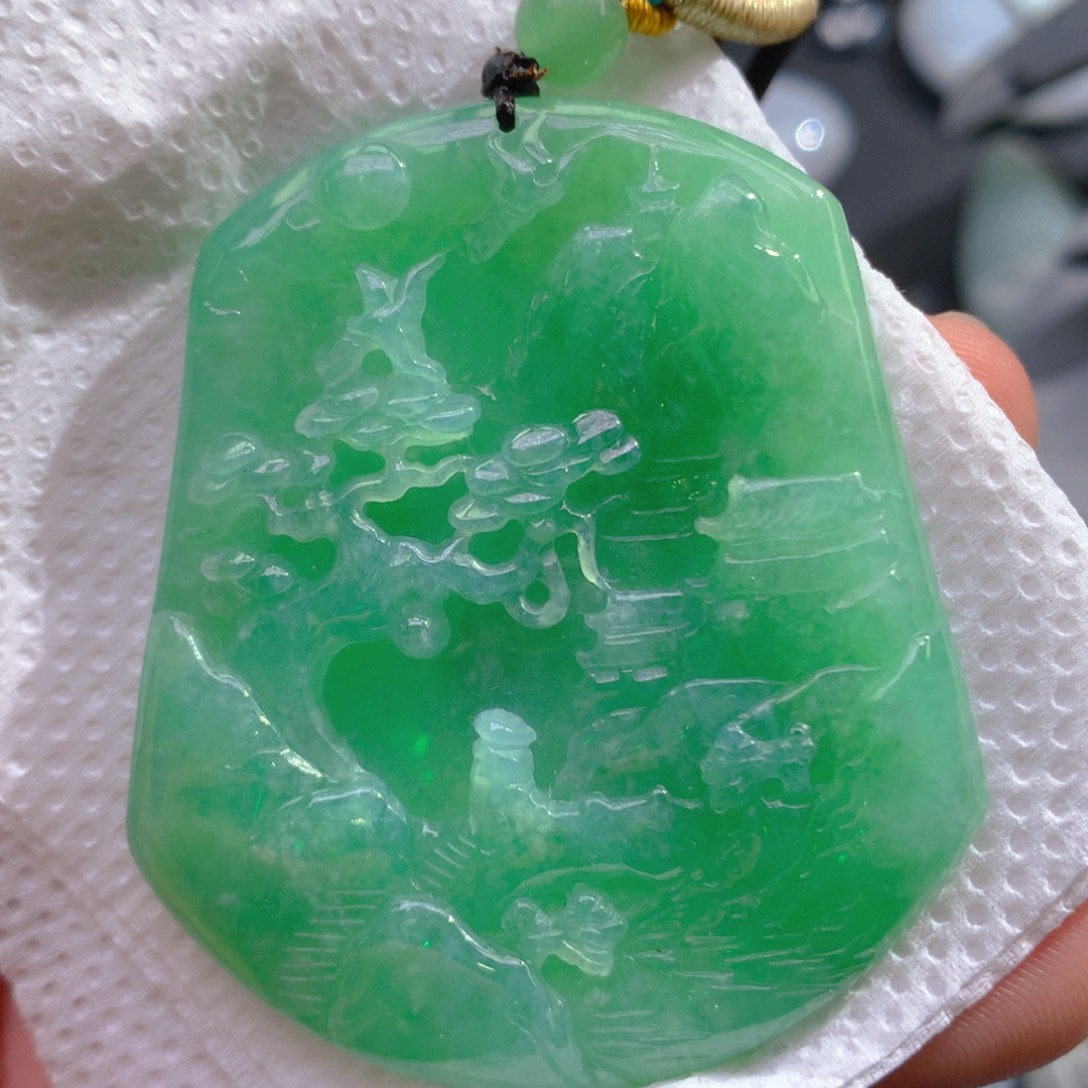 翡翠未镶嵌颈饰翡翠