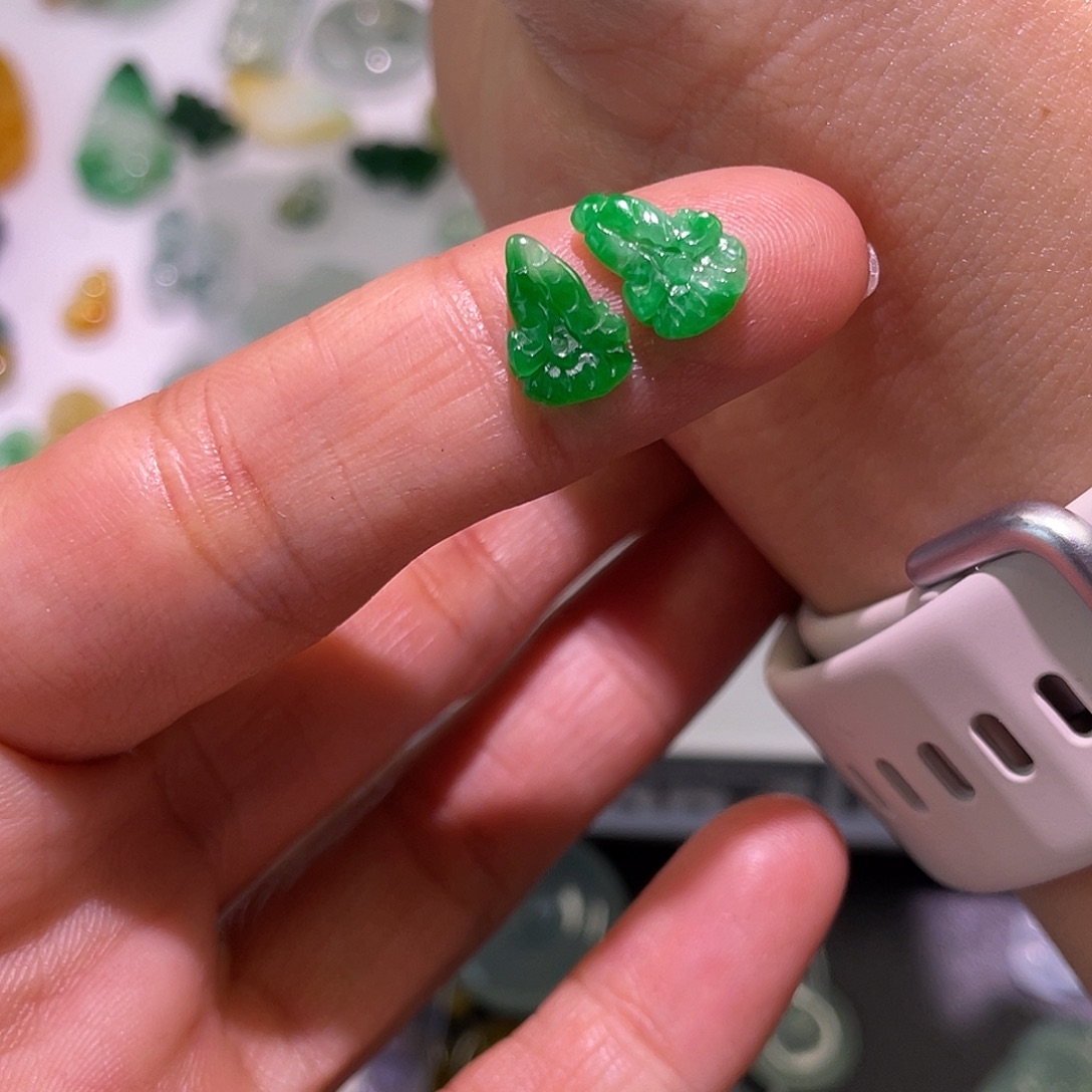 翡翠未镶嵌颈饰白菜