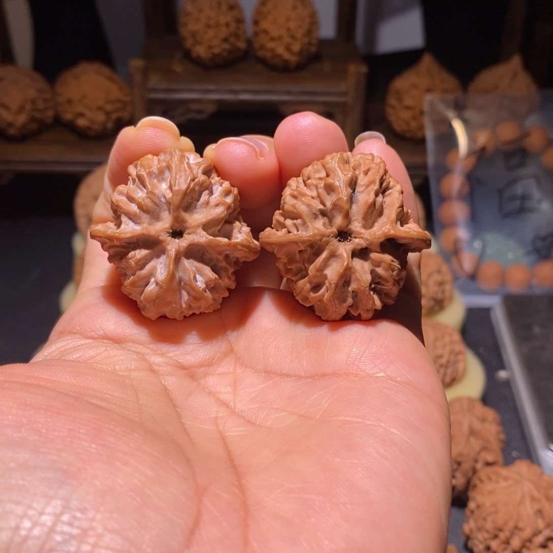 文玩核桃吊坠苹果园35