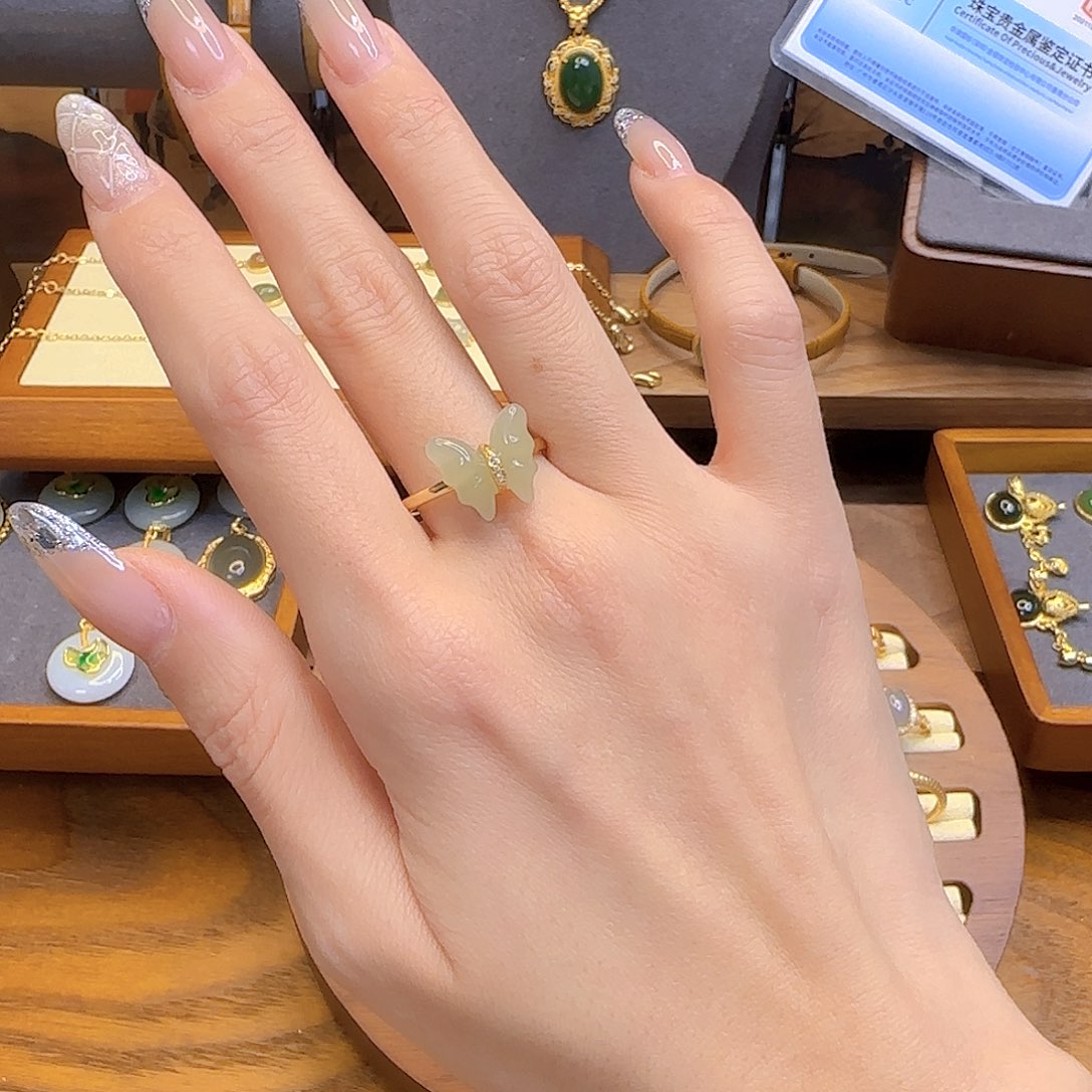 和田玉戒指银S925镀金镶嵌