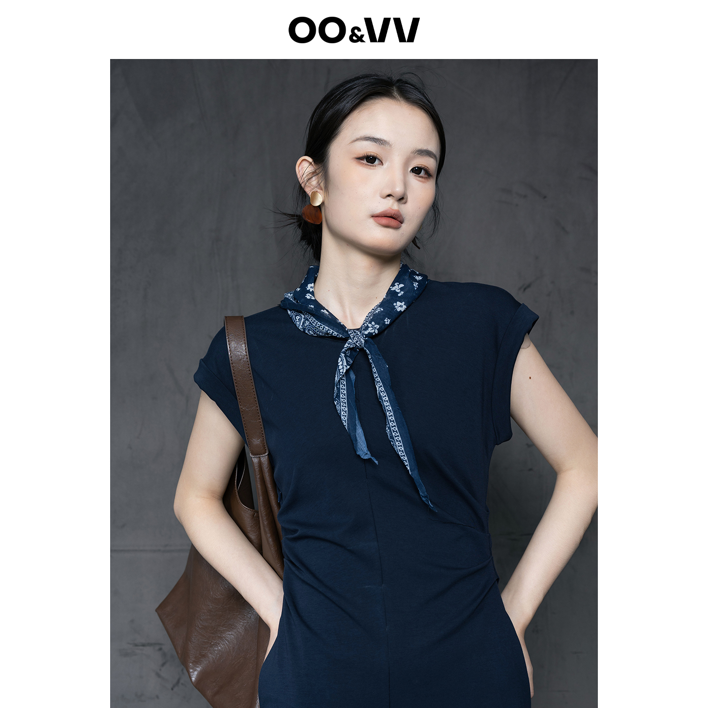 OO&VV蓝色褶皱掐腰连衣裙女长款2025秋新微弹加厚保暖垂感A字子
