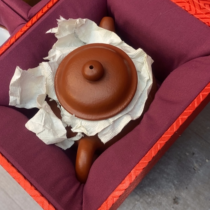 红陶扫*僧宜兴紫砂花盆