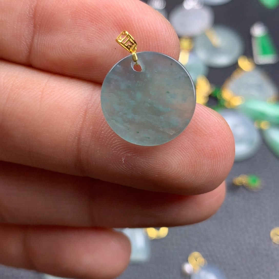 【闪购商品】翡翠18K金镶嵌颈饰翡翠