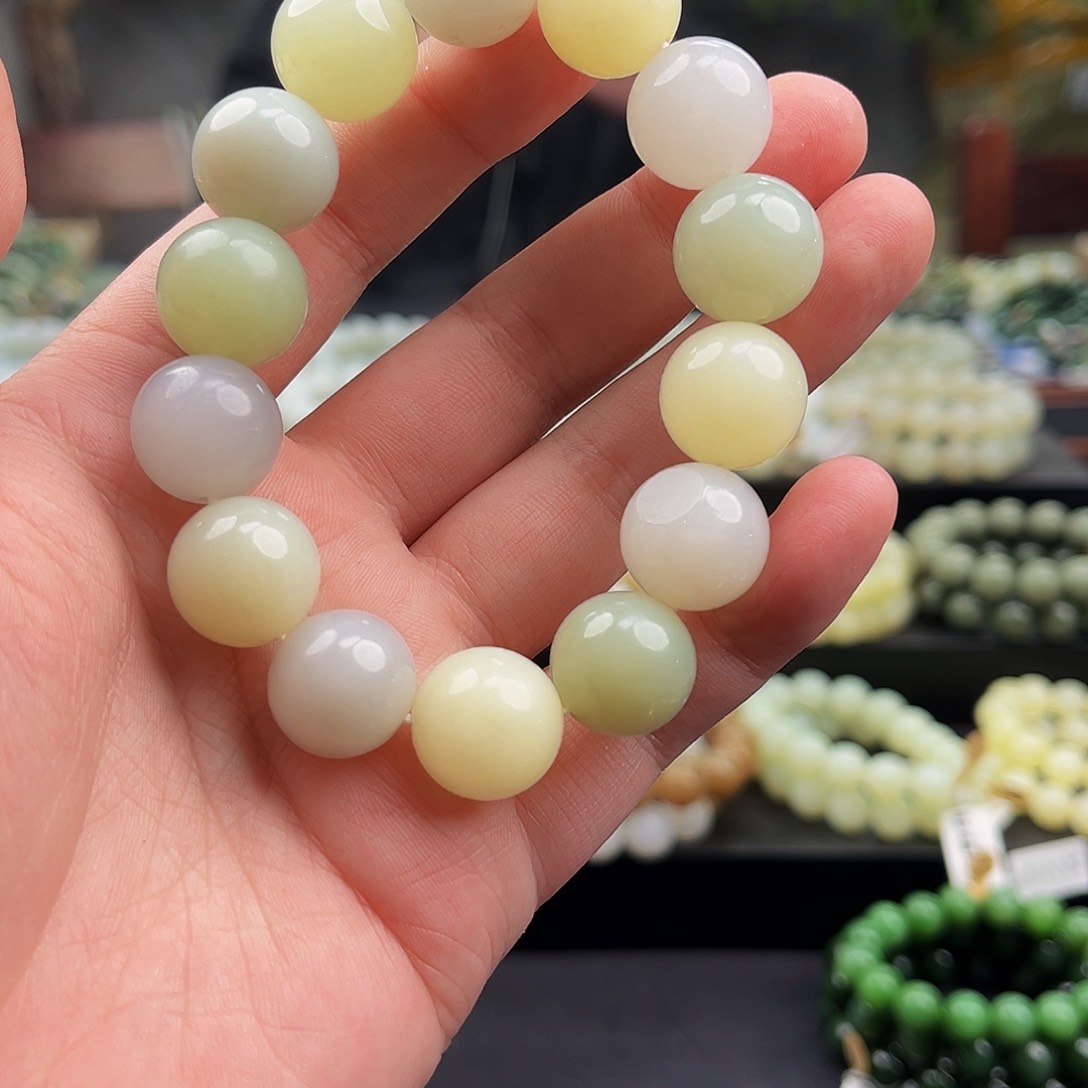 和田玉手串未镶嵌