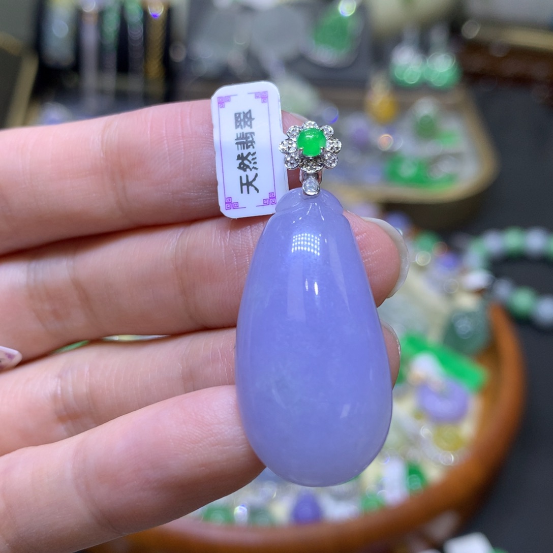 翡翠颈饰18K金镶嵌翡翠吊坠项链