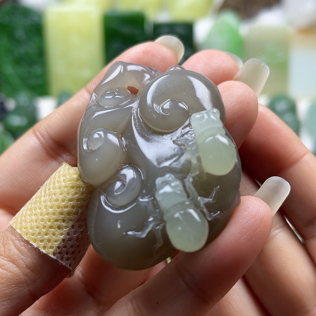 和田玉吊坠未镶嵌