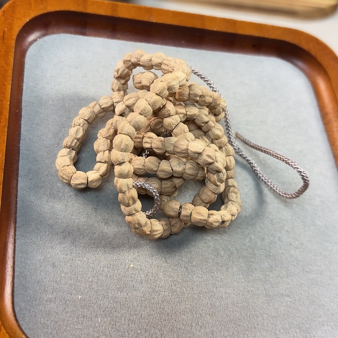 旷***.吊坠柏香籽/百香籽